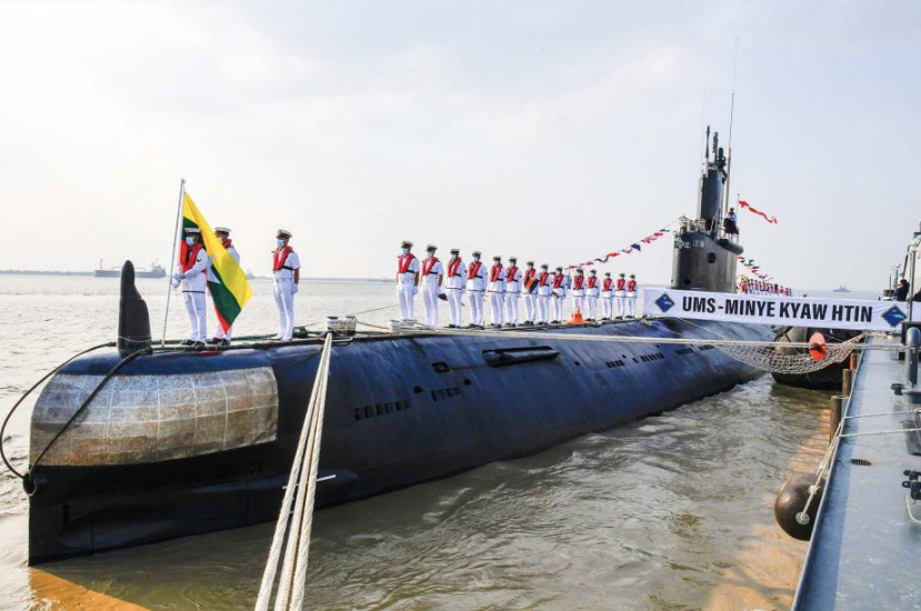 Lễ bàn giao tàu ngầm UMS Minye Kyaw Htin do Trung Quốc chế tạo cho Hải quân Myanmar ngày 24/12/2021. (Ảnh: Global New Light)