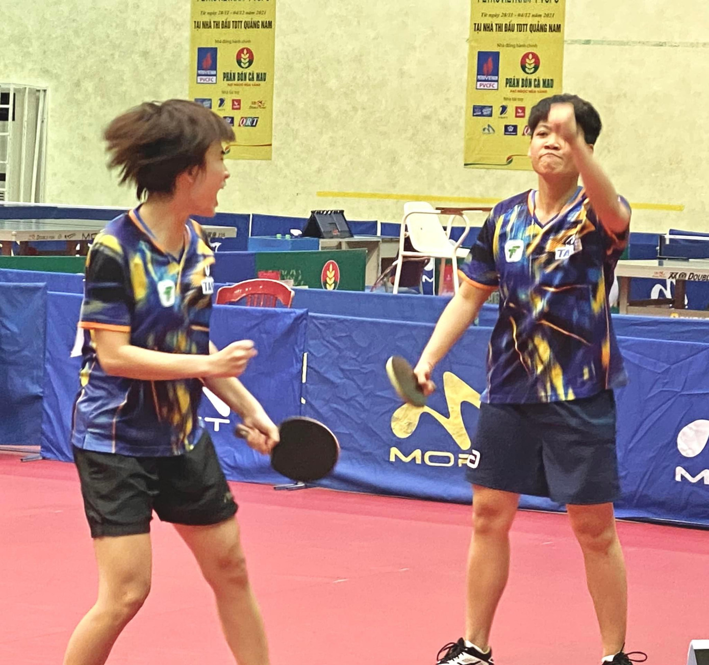 Thanh Thư và Diệu Khánh (TPHCM) làm nên lịch sử ở nội dung đôi nữ Thanh Thư và Diệu Khánh (TPHCM) làm nên lịch sử ở nội dung đôi nữ