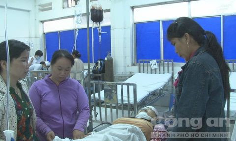 Sập lò gạch, 6 người bị thương vì ngã từ trên cao ảnh 1