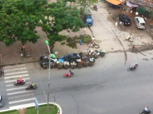 Tranh luận trái chiều với kiểu ‘trừng phạt’ đỗ ô-tô sai chỗ ảnh 5