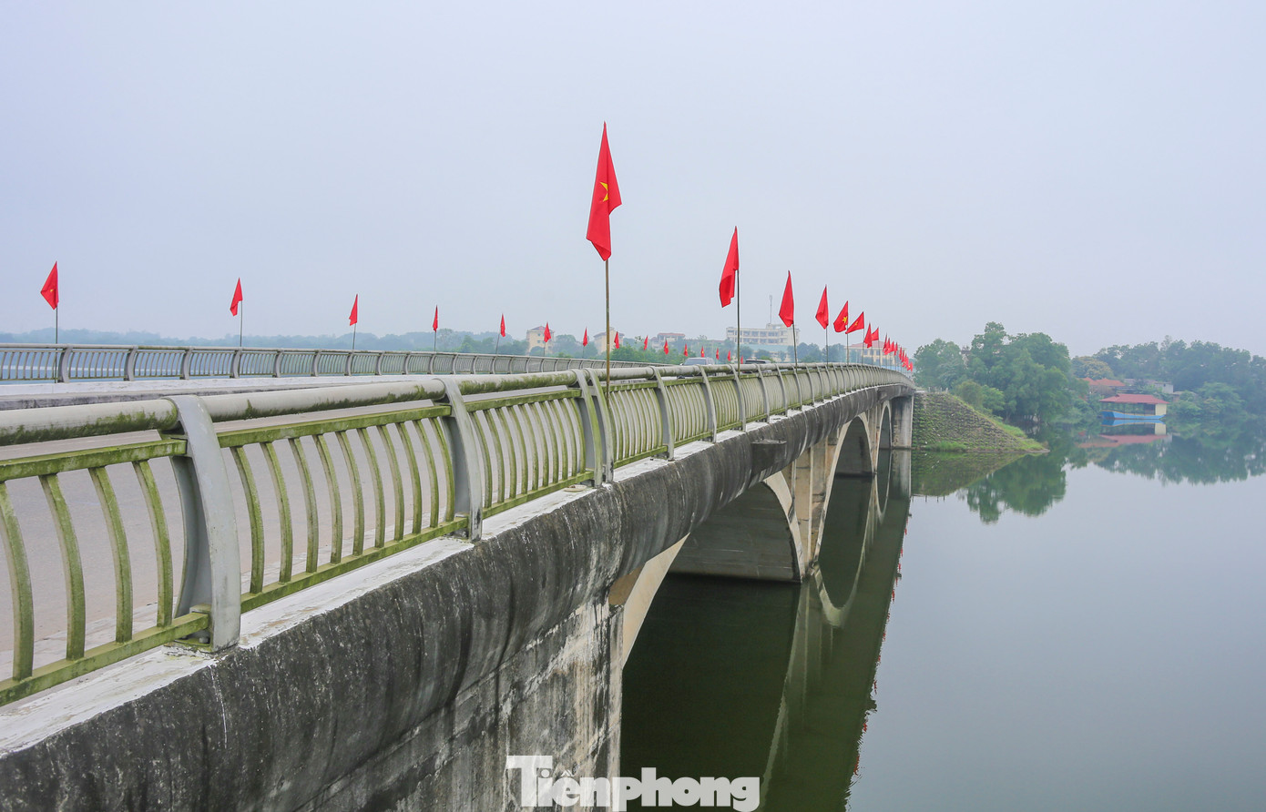 Các VĐV từng tham dự Tiền Phong Marathon đều nói, chạy dưới hàng cờ Tổ quốc mang lại rất nhiều cảm xúc, đồng thời thúc đẩy tinh thần vượt lên chính mình.