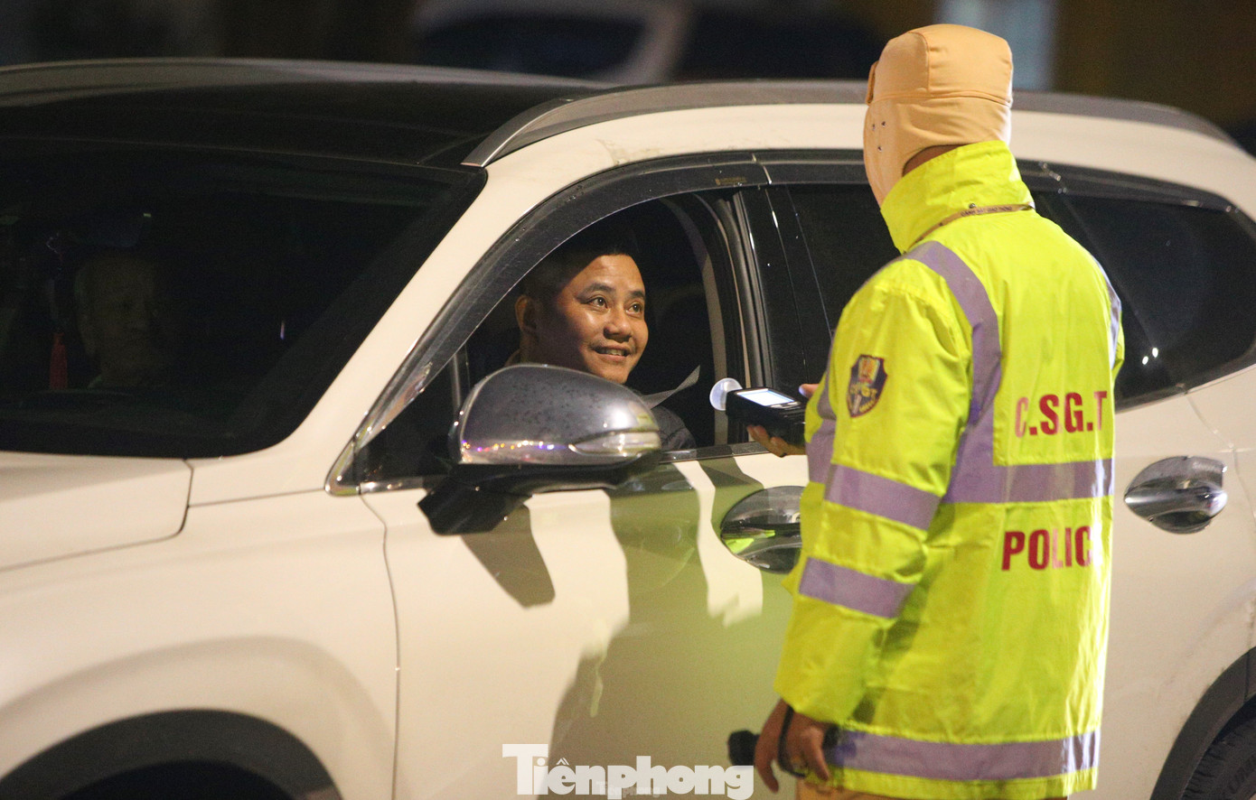 Chủ tịch UBND tỉnh Hà Tĩnh yêu cầu xử lý nghiêm cán bộ, công chức, viên chức tại các đơn vị vi phạm nồng độ cồn khi tham gia giao thông.