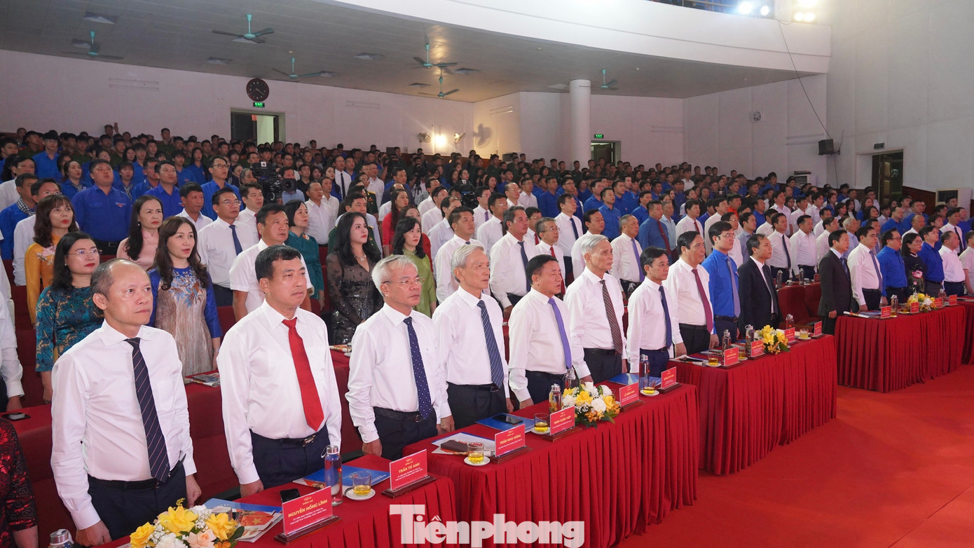 Tham dự lễ kỷ niệm có Phó Thủ tướng Chính phủ Trần Hồng Hà; Nguyên Bí thư thứ nhất BCH T.Ư Đoàn, Chủ tịch danh dự Hội Doanh nhân trẻ Việt Nam Hoàng Bình Quân; Phó trưởng ban Tuyên giáo T.Ư Đinh Thị Mai;Bí thư thứ nhất T.Ư Đoàn Bùi Quang Huy; Bí thư T.Ư Đoàn Nguyễn Minh Triết. Về phía địa phương có Bí thư Tỉnh uỷ Hà Tĩnh Hoàng Trung Dũng; Phó Bí thư thường trực Tỉnh ủy Hà Tĩnh Trần Thế Dũng; Chủ tịch UBND tỉnh Hà Tĩnh Võ Trọng Hải cùng nguyên lãnh đạo, đại diện sở, ban ngành, thân nhân gia đình anh Lý Tự Trọng và đông đảo người dân, thanh thiếu niên tỉnh nhà.