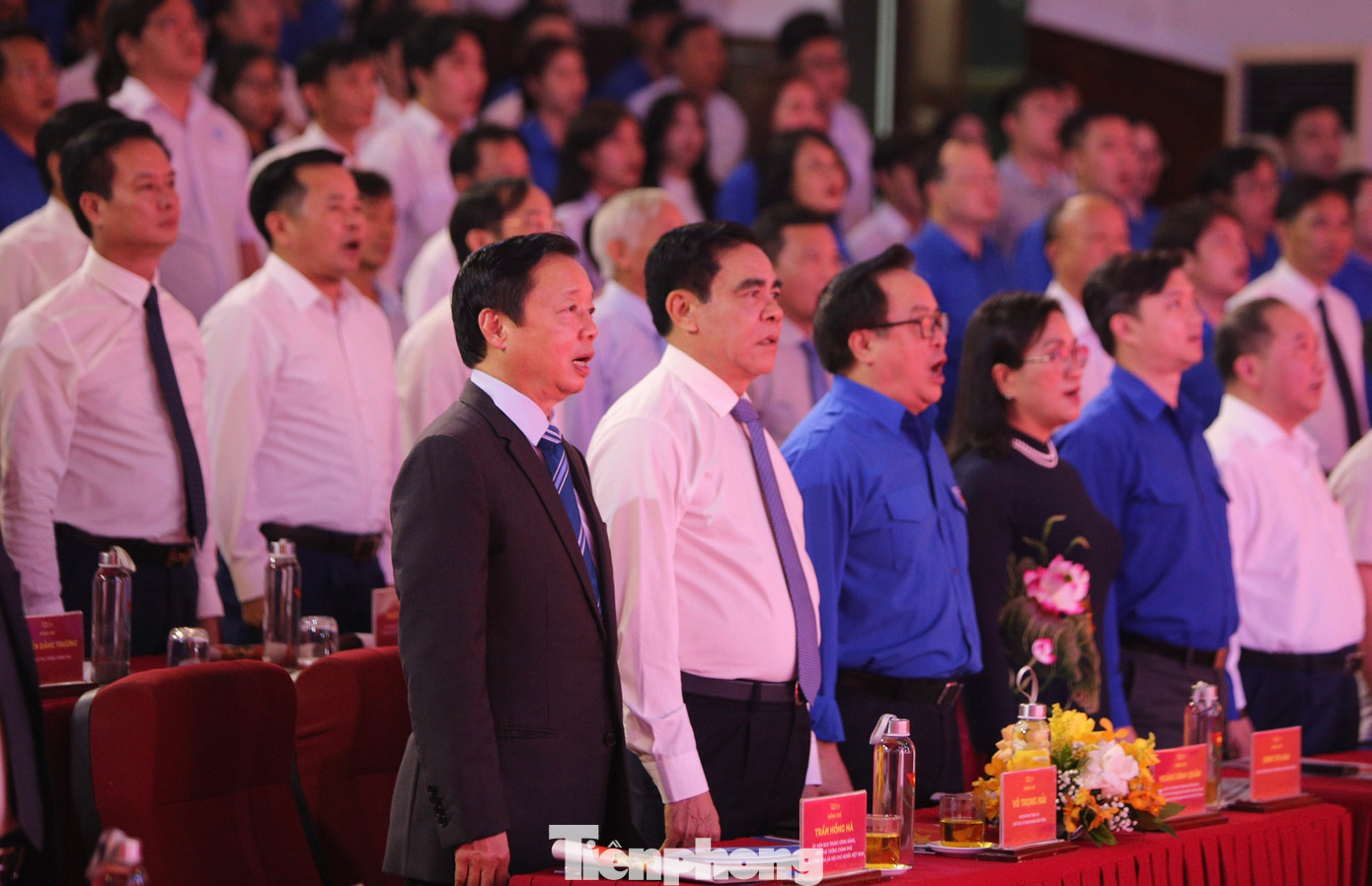 Tham dự lễ kỷ niệm có Phó Thủ tướng Chính phủ Trần Hồng Hà; Nguyên Bí thư thứ nhất BCH T.Ư Đoàn, Chủ tịch danh dự Hội Doanh nhân trẻ Việt Nam Hoàng Bình Quân; Phó trưởng ban Tuyên giáo T.Ư Đinh Thị Mai;Bí thư thứ nhất T.Ư Đoàn Bùi Quang Huy; Bí thư T.Ư Đoàn Nguyễn Minh Triết. Về phía địa phương có Bí thư Tỉnh uỷ Hà Tĩnh Hoàng Trung Dũng; Phó Bí thư thường trực Tỉnh ủy Hà Tĩnh Trần Thế Dũng; Chủ tịch UBND tỉnh Hà Tĩnh Võ Trọng Hải cùng nguyên lãnh đạo, đại diện sở, ban ngành, thân nhân gia đình anh Lý Tự Trọng và đông đảo người dân, thanh thiếu niên tỉnh nhà.