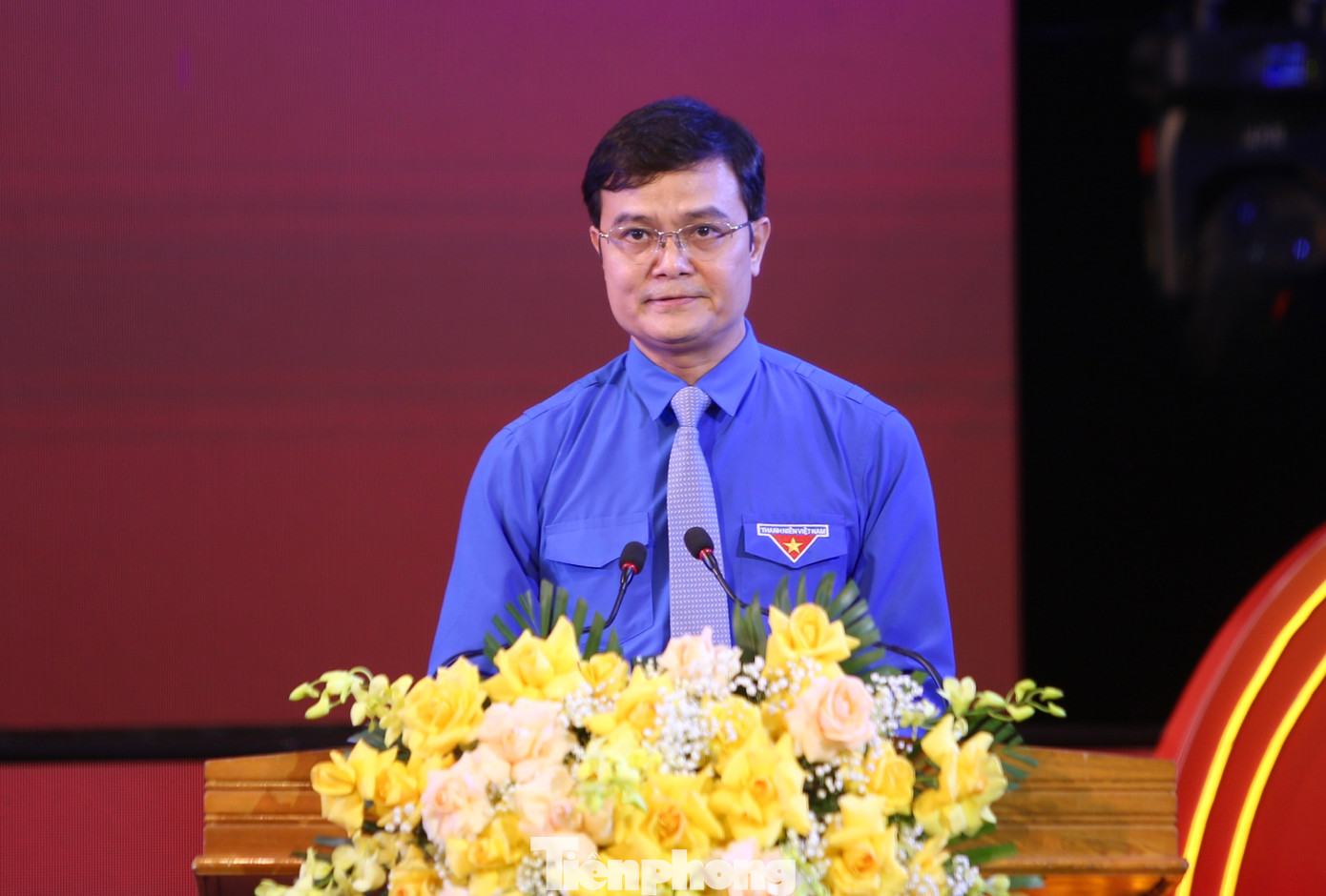 Bí thư thứ nhất BCH T.Ư Đoàn Bùi Quang Huy bày tỏ xúc động và tự hào tưởng nhớ tới đồng chí Lý Tự Trọng - người con ưu tú của quê hương Hà Tĩnh, người đoàn viên thanh niên cộng sản đầu tiên, người chiến sĩ cách mạng kiên trung đã anh dũng ngã xuống vì sự nghiệp cách mạng. "Viết tiếp con đường cách mạng của đồng chí Lý Tự Trọng và các thế hệ cha anh, Đoàn TNCS Hồ Chí Minh và các tổ chức thanh niên ngày nay có trách nhiệm tăng cường tập hợp, đoàn kết, bồi dưỡng, giáo dục thanh niên; kiên định những vấn đề mang tính nguyên tắc nhưng cũng cần không ngừng đổi mới nội dung, phương thức hoạt động để phù hợp với nhận thức, nhu cầu, thị hiếu của thanh niên, góp sức xây dựng tổ chức Đoàn ngày càng vững mạnh; tiếp tục phấn đấu trong học tập, lao động, rèn luyện để góp sức trẻ dựng xây đất nước, xứng đáng với sự kỳ vọng của các thế hệ cha anh", anh Bùi Quang Huy cho hay.