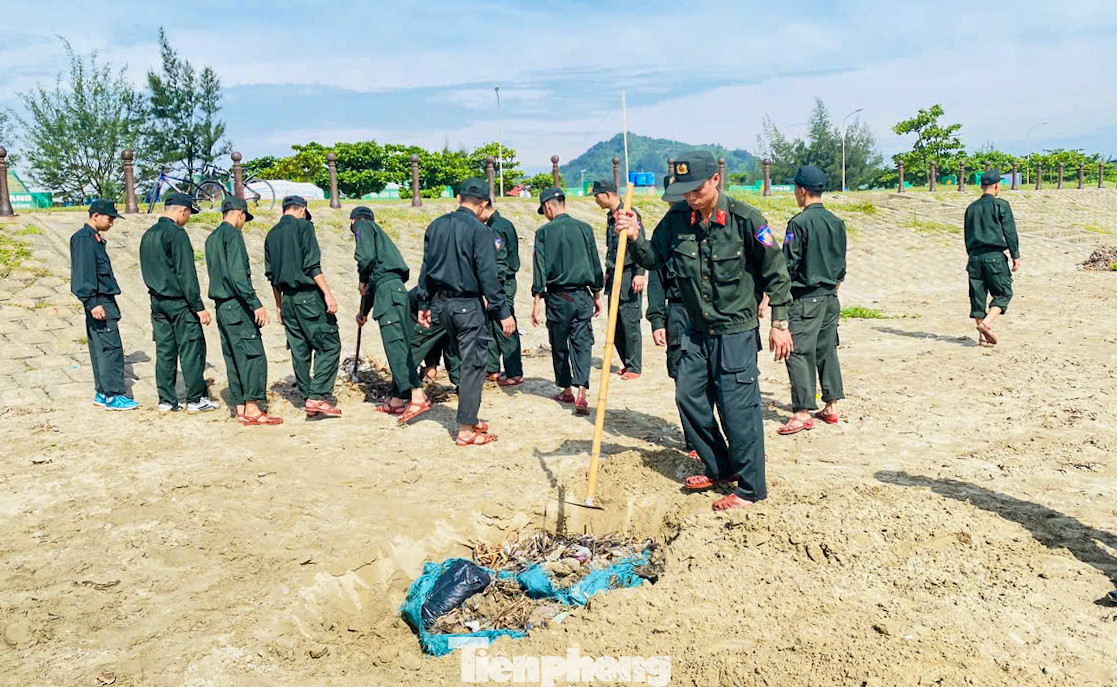 Không chỉ là hành động bảo vệ môi trường, hoạt động còn mang ý nghĩa lan tỏa thông điệp sống xanh, góp phần nâng cao ý thức giữ gìn môi trường.