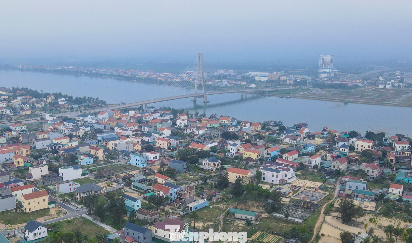 Dự án được bao bọc bởi hai tuyến đường lớn trên bán đảo Bảo Ninh là đại lộ Võ Nguyên Giáp và đường Điện Biên Phủ. Sau khoảng 3 năm xây dựng, đến nay toàn dự án đã hoàn thiện, đưa vào mở bán, sử dụng các căn hộ. Dự án được bao bọc bởi hai tuyến đường lớn trên bán đảo Bảo Ninh là đại lộ Võ Nguyên Giáp và đường Điện Biên Phủ. Sau khoảng 3 năm xây dựng, đến nay toàn dự án đã hoàn thiện, đưa vào mở bán, sử dụng các căn hộ.