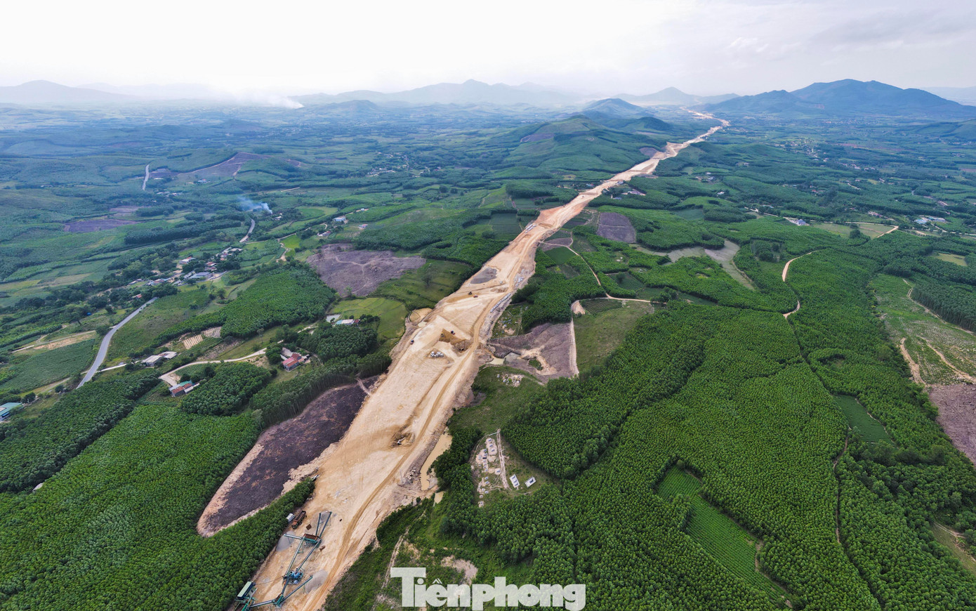 Là công trình trọng điểm Quốc gia, khi hoàn thành, cao tốc Bắc – Nam sẽ là tuyến đường có ý nghĩa quan trọng, nâng cao hạ tầng giao thông, thúc đẩy phát triển kinh tế - xã hội khu vực và cả nước.