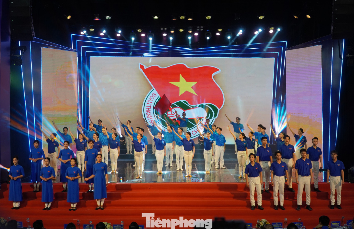 Năm nay có 172 hồ sơ của 64 tỉnh, thành đoàn, đoàn trực thuộc, Hội đồng xét chọn Giải thưởng đã lựa chọn 100 đại biểu xuất sắc nhận Giải thưởng Lý Tự Trọng năm 2024. Trong đó có 68 đại biểu nam, 32 đại biểu nữ; 24 đại biểu là Bí thư Đoàn cấp huyện, 69 đại biểu là Bí thư Đoàn cấp cơ sở 7 đại biểu là Bí thư Chi đoàn. Có 23 đại biểu có độ tuổi cao nhất là 35 tuổi, 1 đại biểu ít tuổi nhất là 18 tuổi.