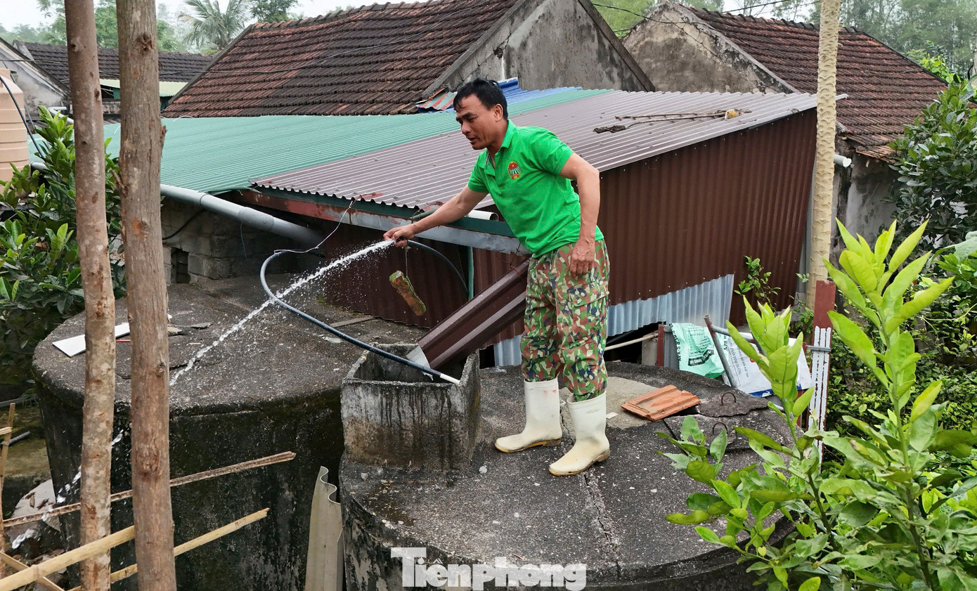 Người dân lo lắng vì nhiều năm không có nước sạch sinh hoạt.