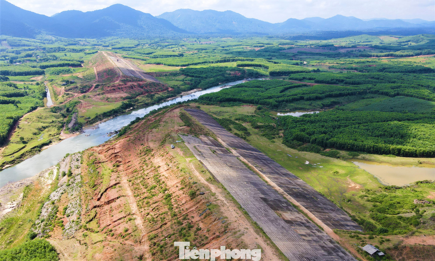 Chủ đầu tư sau đó được gia hạn và yêu cầu đến tháng 12/2018 phải hoàn thành dự án. Tuy nhiên, dự án đến nay vẫn chưa thể về đích.