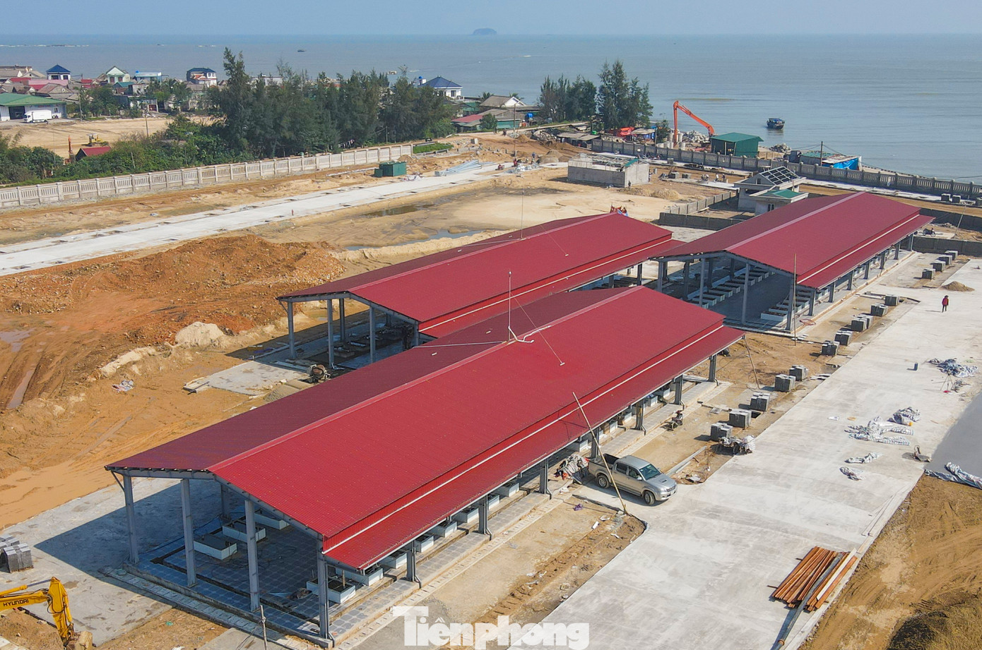 Khi hoàn thành, cảng cá Cửa Nhượng sẽ đáp ứng quy mô cảng cá cấp II với các tàu công suất 400CV cập cảng, năng lực cập tàu đạt 100 lượt/ngày, lượng thủy sản qua cảng khoảng 16.000 tấn/năm. Khu vực nhà tiếp nhận thủy sản đã hoàn thiện.