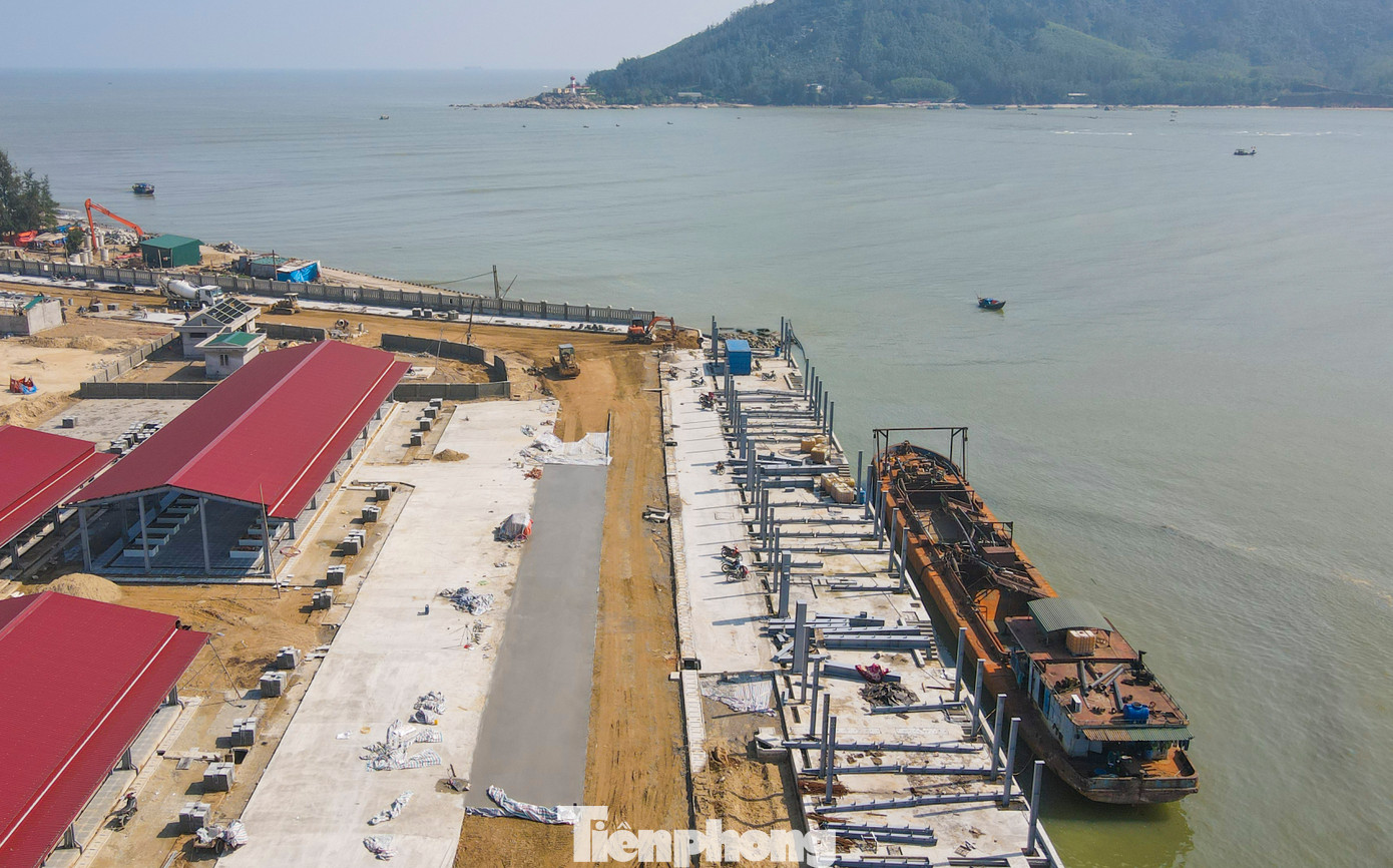 Khi hoàn thành, cảng cá Cửa Nhượng sẽ đáp ứng quy mô cảng cá cấp II với các tàu công suất 400CV cập cảng, năng lực cập tàu đạt 100 lượt/ngày, lượng thủy sản qua cảng khoảng 16.000 tấn/năm. Khu vực nhà tiếp nhận thủy sản đã hoàn thiện.