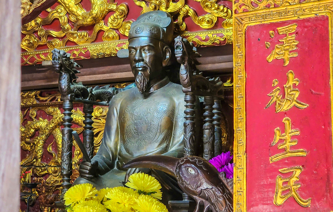 Ngày 14/11 Âm lịch hàng năm, chính quyền địa phương cùng dòng họ Nguyễn Công tổ chức ngày giỗ Uy Viễn Tướng Công - Danh nhân Nguyễn Công Trứ. Ngày 14/11 Âm lịch hàng năm, chính quyền địa phương cùng dòng họ Nguyễn Công tổ chức ngày giỗ Uy Viễn Tướng Công - Danh nhân Nguyễn Công Trứ.