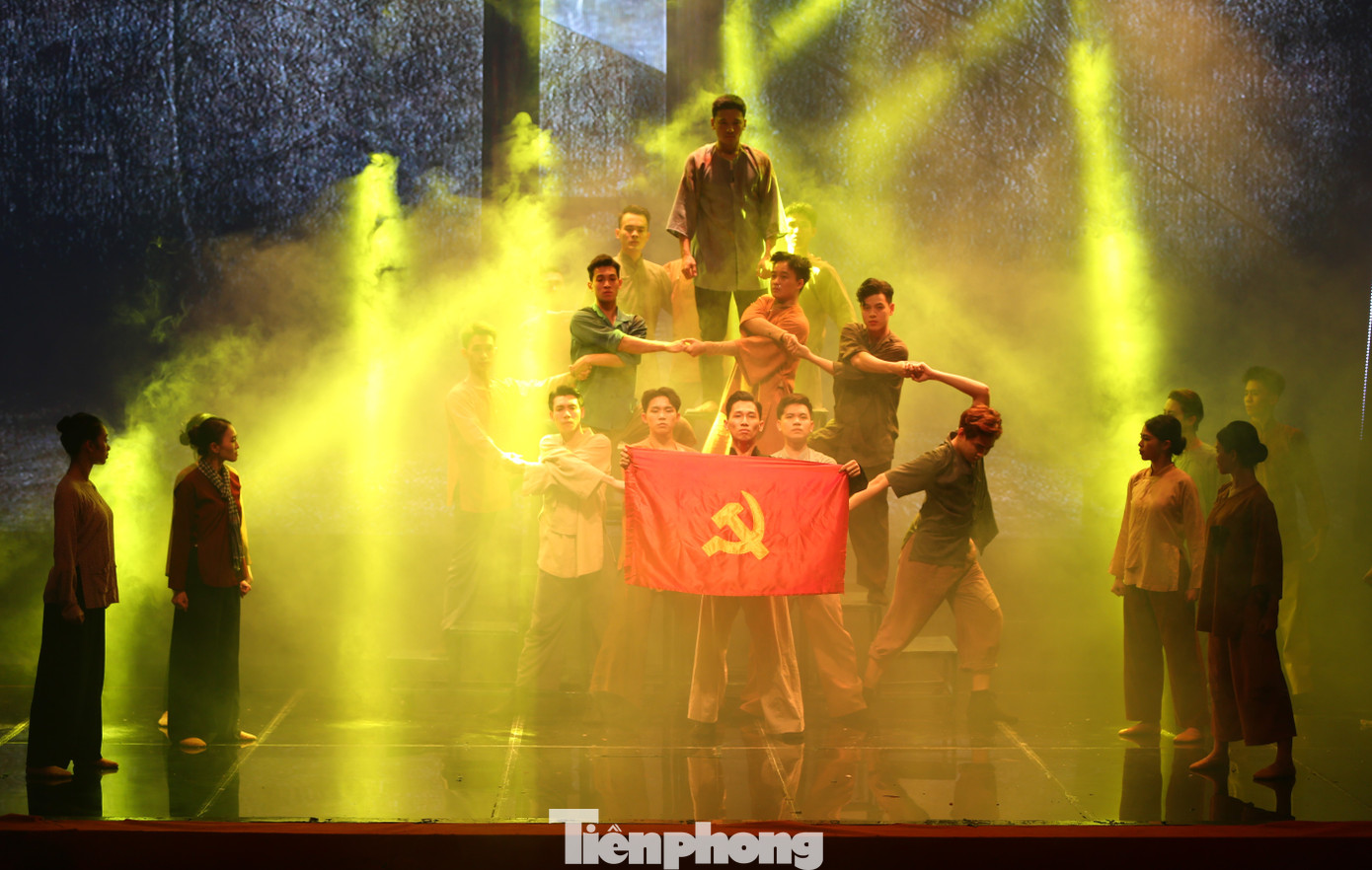 Chương trình nghệ thuật tại buổi lễ. Chương trình nghệ thuật tại buổi lễ.