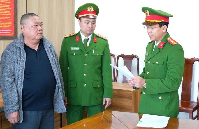 Khởi tố và bắt tạm giam Phan Bá Kiểng. Khởi tố và bắt tạm giam Phan Bá Kiểng.