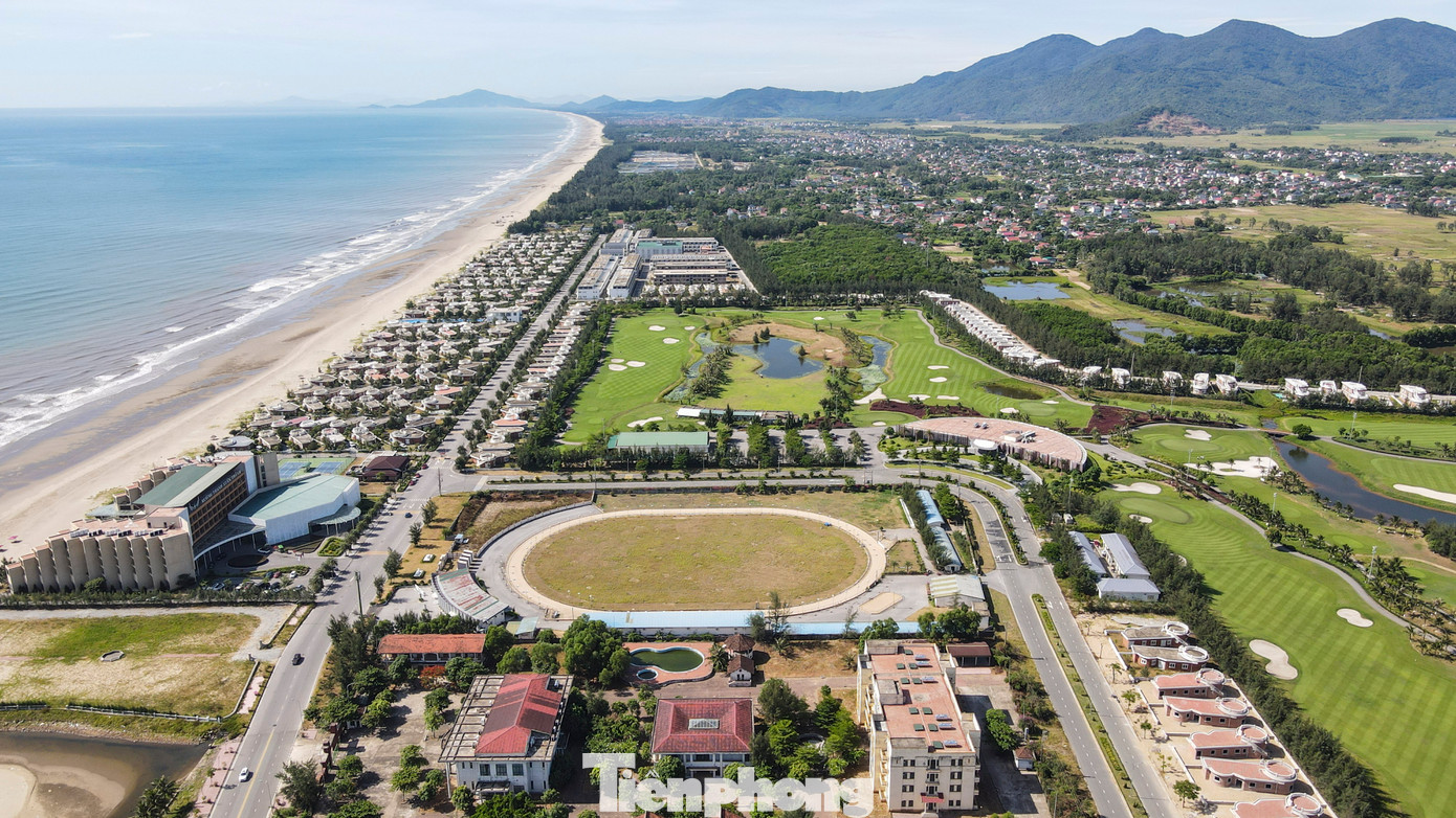 Nhiều năm qua, nơi đây thu hút cả trăm dự án đầu tư khu đô thị, khu nghỉ dưỡng, khách sạn, nhà hàng lớn, nhỏ. Tuy nhiên, hàng chục dự án đã không triển khai hoặc chậm tiến độ.