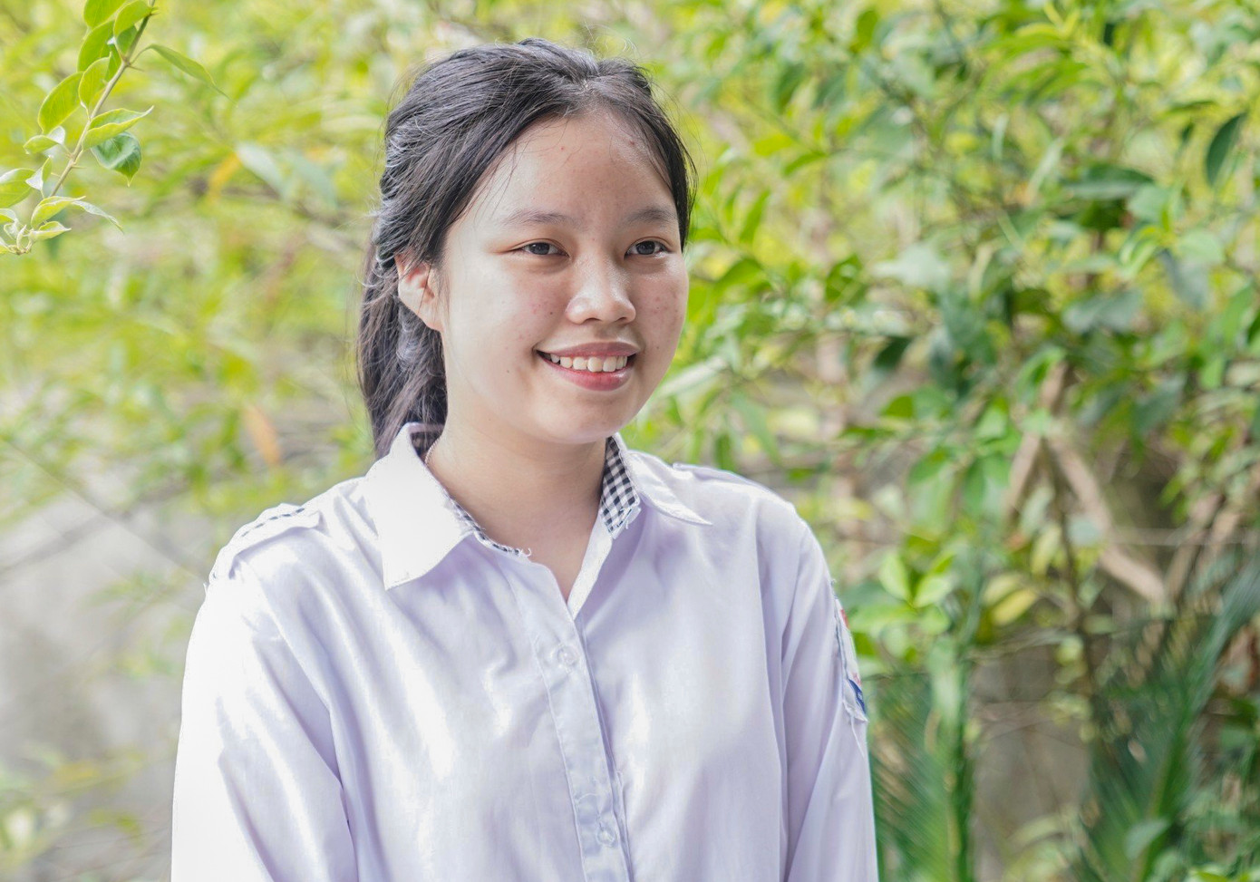 Em Nguyễn Thùy Dương - thủ khoa khối C00 của Hà Tĩnh. Em Nguyễn Thùy Dương - thủ khoa khối C00 của Hà Tĩnh.