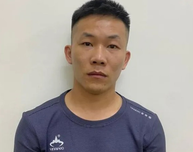 Nghi phạm cướp tiệm vàng Nguyễn Minh Toàn bị bắt.