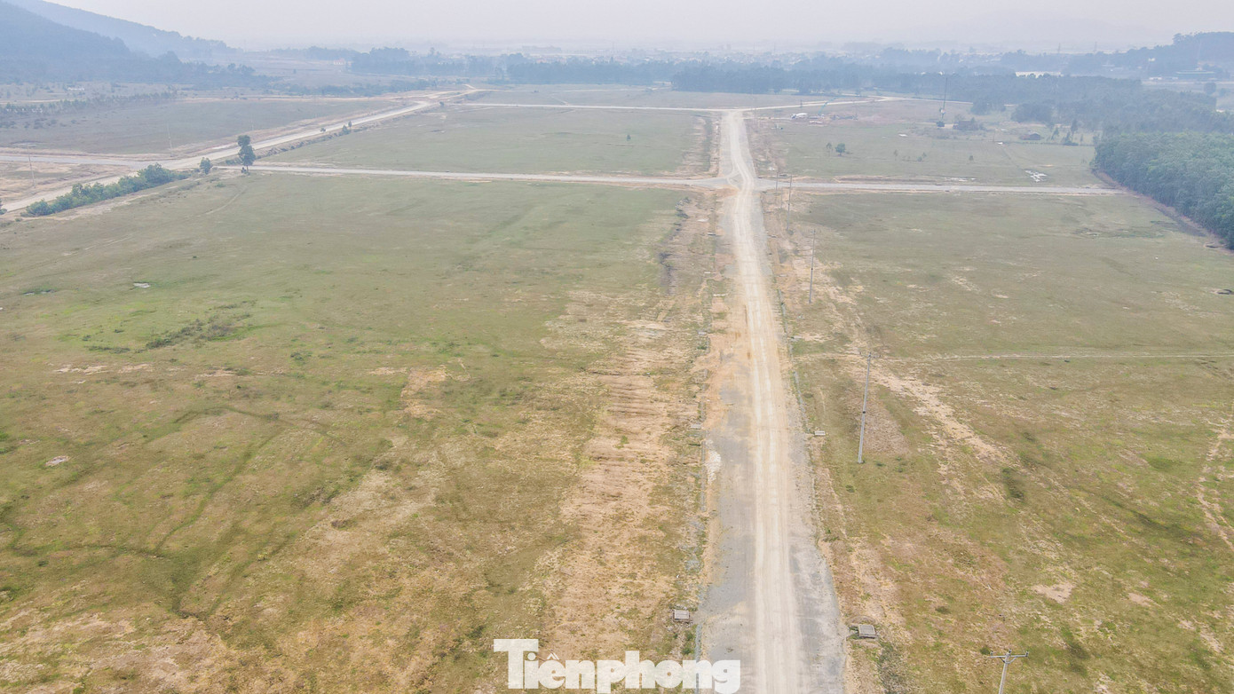 Dự án đầu tư hạ tầng kỹ thuật Cụm công nghiệp Cổng Khánh 1 kỳ vọng tập trung đa ngành nghề, thu hút các dự án đầu tư trong và ngoài nước. Trong đó ưu tiên các ngành công nghiệp nhẹ, công nghiệp chế biến, công nghiệp phụ trợ…