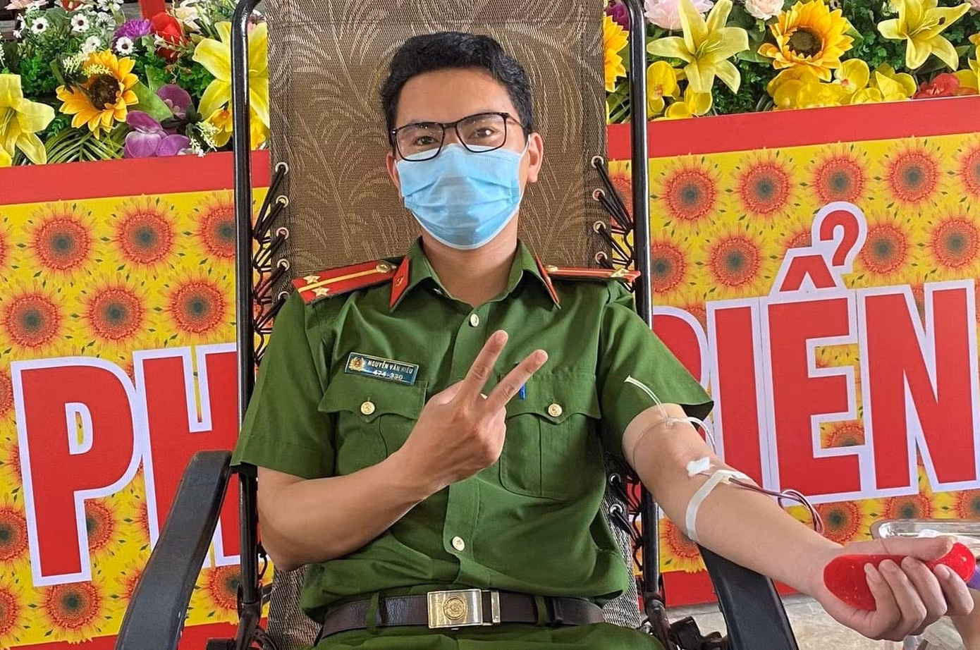 Thượng úy Nguyễn Văn Hiếu Thượng úy Nguyễn Văn Hiếu