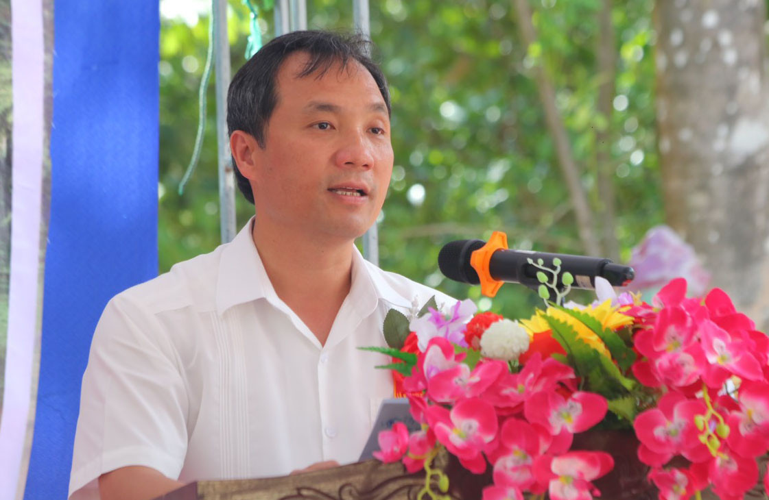 Ông Hoàng Trung Dũng - Bí thư Tỉnh ủy Hà Tĩnh phát biểu tại buổi lễ. Ông Hoàng Trung Dũng - Bí thư Tỉnh ủy Hà Tĩnh phát biểu tại buổi lễ.