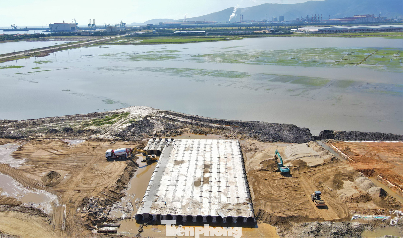 Hệ thống thoát nước sử dụng cống cỡ lớn, bố trí dày đặc, đảm bảo tiêu chuẩn đề ra.