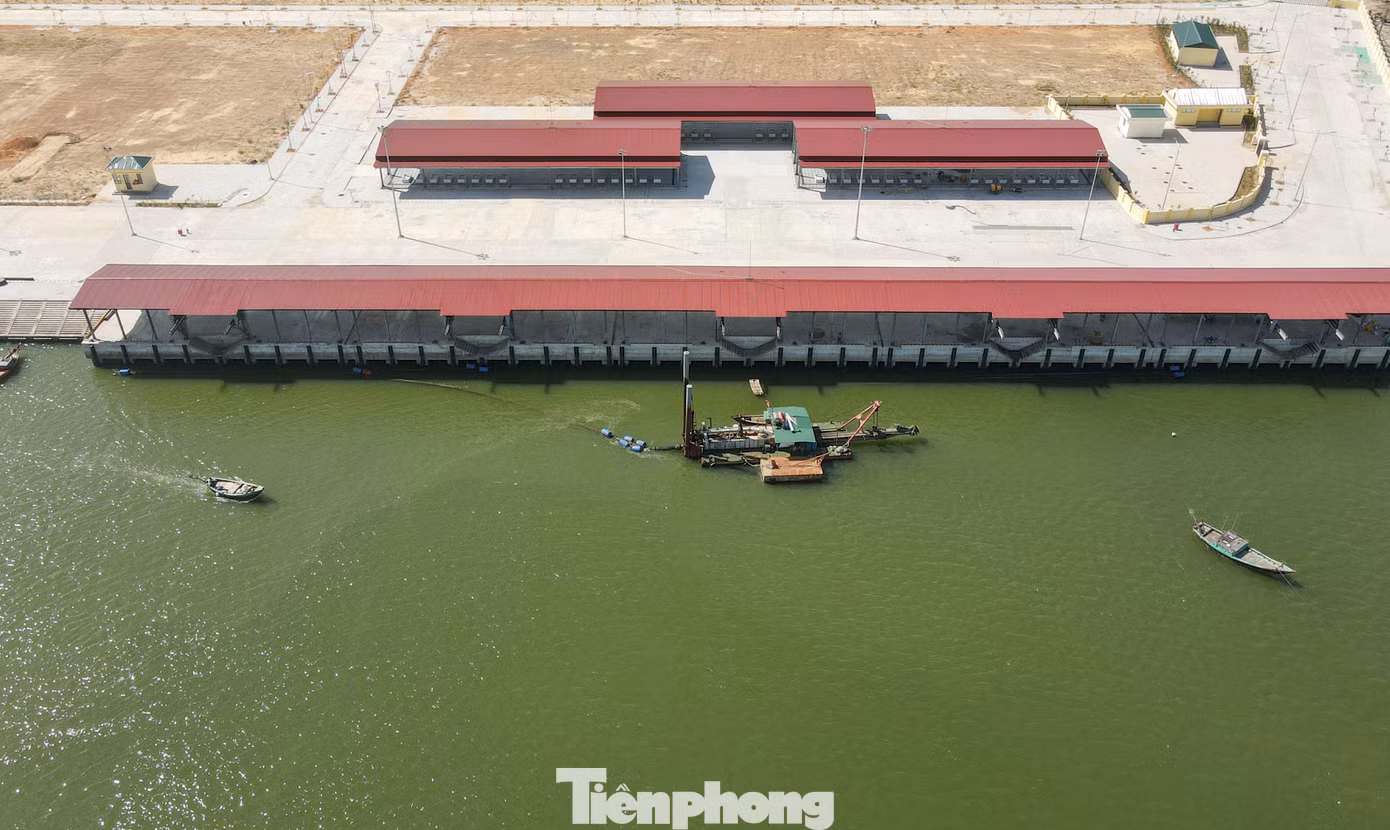 Theo thiết kế, khi hoàn thành, cảng cá Cửa Nhượng sẽ đáp ứng quy mô cảng cá cấp II với các tàu công suất 400CV cập cảng, năng lực cập tàu đạt 100 lượt/ngày, lượng thủy sản qua cảng khoảng 16.000 tấn/năm. Khi thực hiện, dự án, việc nạo vét luồng vào cảng và khu vực vùng nước trước cảng cũng được thực hiện với chiều dài khoảng 400m.