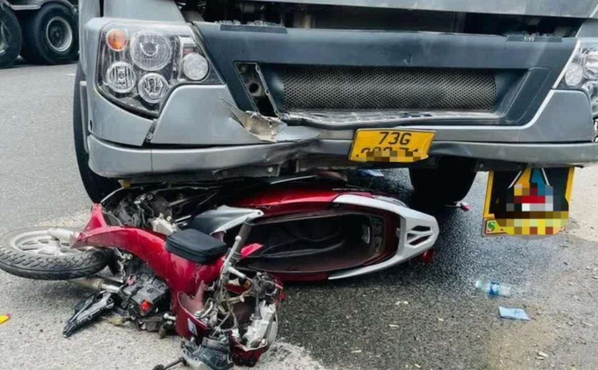 Hiện trường vụ tai nạn. Hiện trường vụ tai nạn.