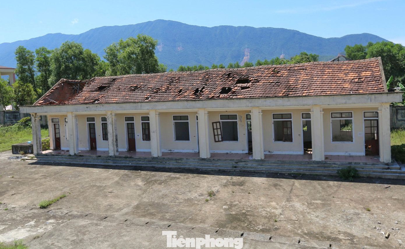 Sau 14 năm bỏ hoang, nhiều hạng mục tại đây đã xuống cấp hư hỏng.