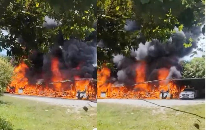 Ngọn lửa bốc cháy dữ dội tại nhà để xe điện. Ngọn lửa bốc cháy dữ dội tại nhà để xe điện.