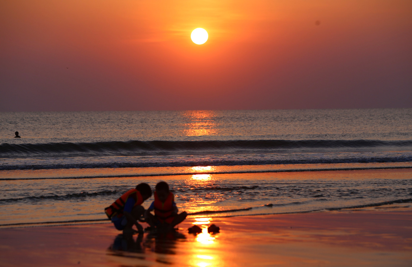 Hiện ở đây có 9 cơ sở lưu trú quy mô gần 600 phòng cùng hệ thống villa, khu nghỉ dưỡng cao cấp, trải nghiệm và 12 cơ sở kinh doanh dịch vụ ăn uống. Hiện ở đây có 9 cơ sở lưu trú quy mô gần 600 phòng cùng hệ thống villa, khu nghỉ dưỡng cao cấp, trải nghiệm và 12 cơ sở kinh doanh dịch vụ ăn uống.