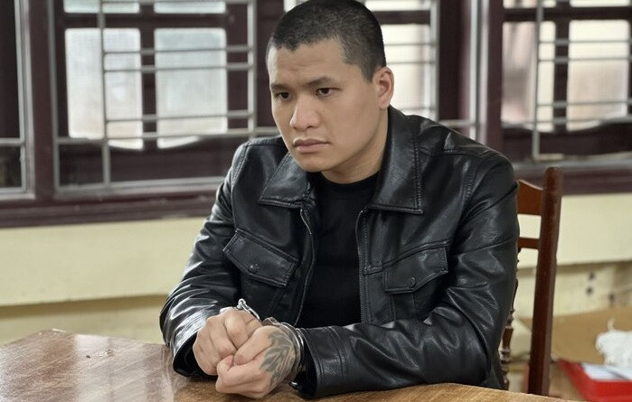 Đối tượng Nguyễn Anh Sơn - một trong những kẻ cầm đầu đường dây tại cơ quan công an. Đối tượng Nguyễn Anh Sơn - một trong những kẻ cầm đầu đường dây tại cơ quan công an.