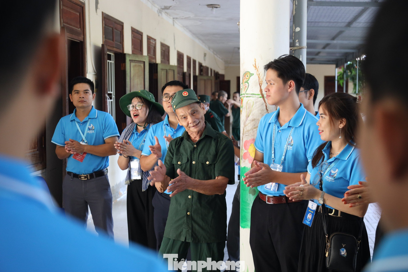 Nơi đây đang điều trị cho 75 thương binh tâm thần kinh nặng. Thay mặt cán bộ đơn vị và các bác đang điều trị tại đây, ông Nguyễn Thiếu Lâm – Giám đốc Khu điều dưỡng gửi lời cảm ơn Hội LHTN Nghệ An, các đại biểu đã đến thăm, tặng quà các bác.
