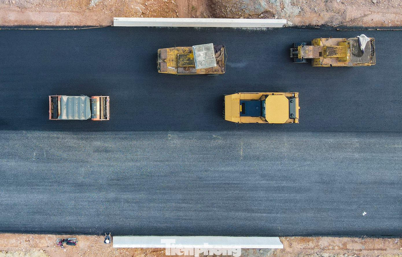 Chủ đầu tư cũng đang đốc thúc các nhà thầu sớm hoàn thiện các công việc, đưa dự án về đích trước tháng 4/2025.