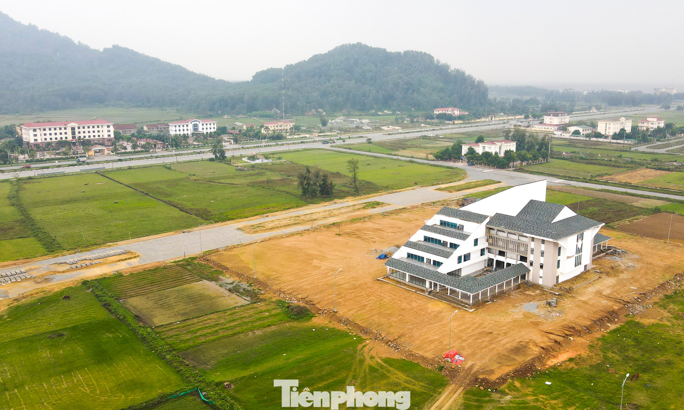 Cơ sở vật chất, trụ sở được xây dựng, sửa chữa khang trang.