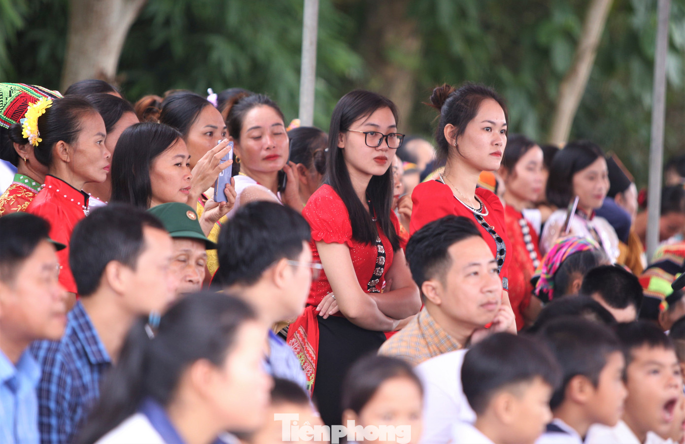 Tham dự lễ khánh thành có Nhà báo Lê Xuân Sơn - Tổng biên tập Báo Tiền Phong; GS.TS Thái Văn Thành - Giám đốc Sở GD&amp;ĐT Nghệ An; bà Nguyễn Thị Kim Chi - Bí thư Đảng uỷ khối các cơ quan của tỉnh; chị Nguyễn Thị Phương Thuý - Phó bí thư Tỉnh đoàn cùng lãnh đạo UBND huyện Tân Kỳ, xã Tiên Kỳ và hàng trăm người dân địa phương.