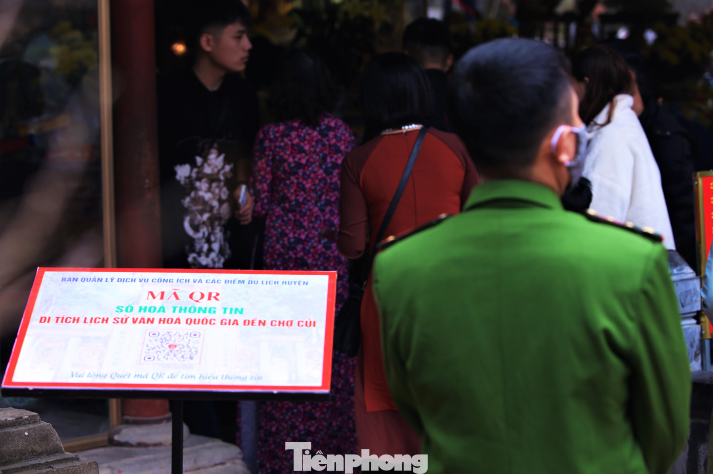 “Ban quản lý cũng số hóa các mã QR giới thiệu về khu di tích và cả phương tiện truyền thanh để giới thiệu đến du khách. Ngoài ra, việc hướng dẫn dâng hương, cầu bình an cũng như tiền công đức được chú trọng, giúp đảm bảo an ninh và hoạt động thuận tiện tại khu di tích”, ông Đức nói.