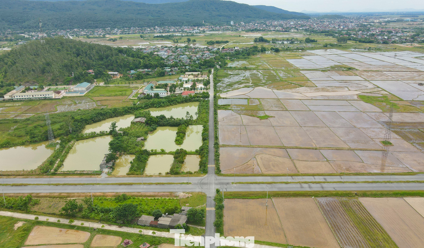 Vị trí vướng chưa thể thi công xây dựng và đấu nối tại Quốc lộ 8C và đường Tiên Sơn khiến dự án chưa thể về đích đúng hẹn.