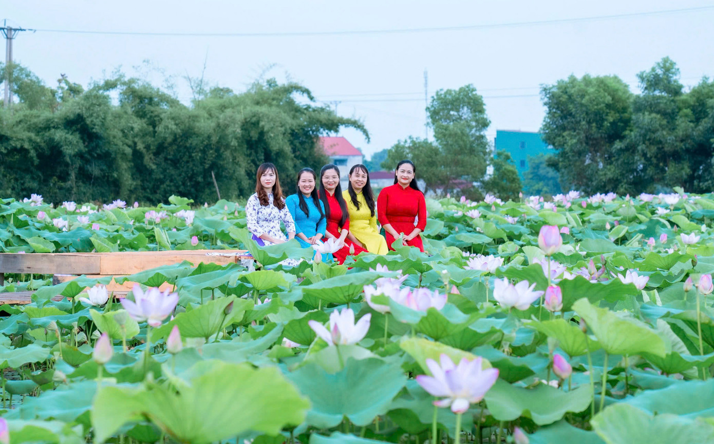 Những ngày qua, nơi đây trở thành điểm đến của nhiều du khách để tham quan, check-in.