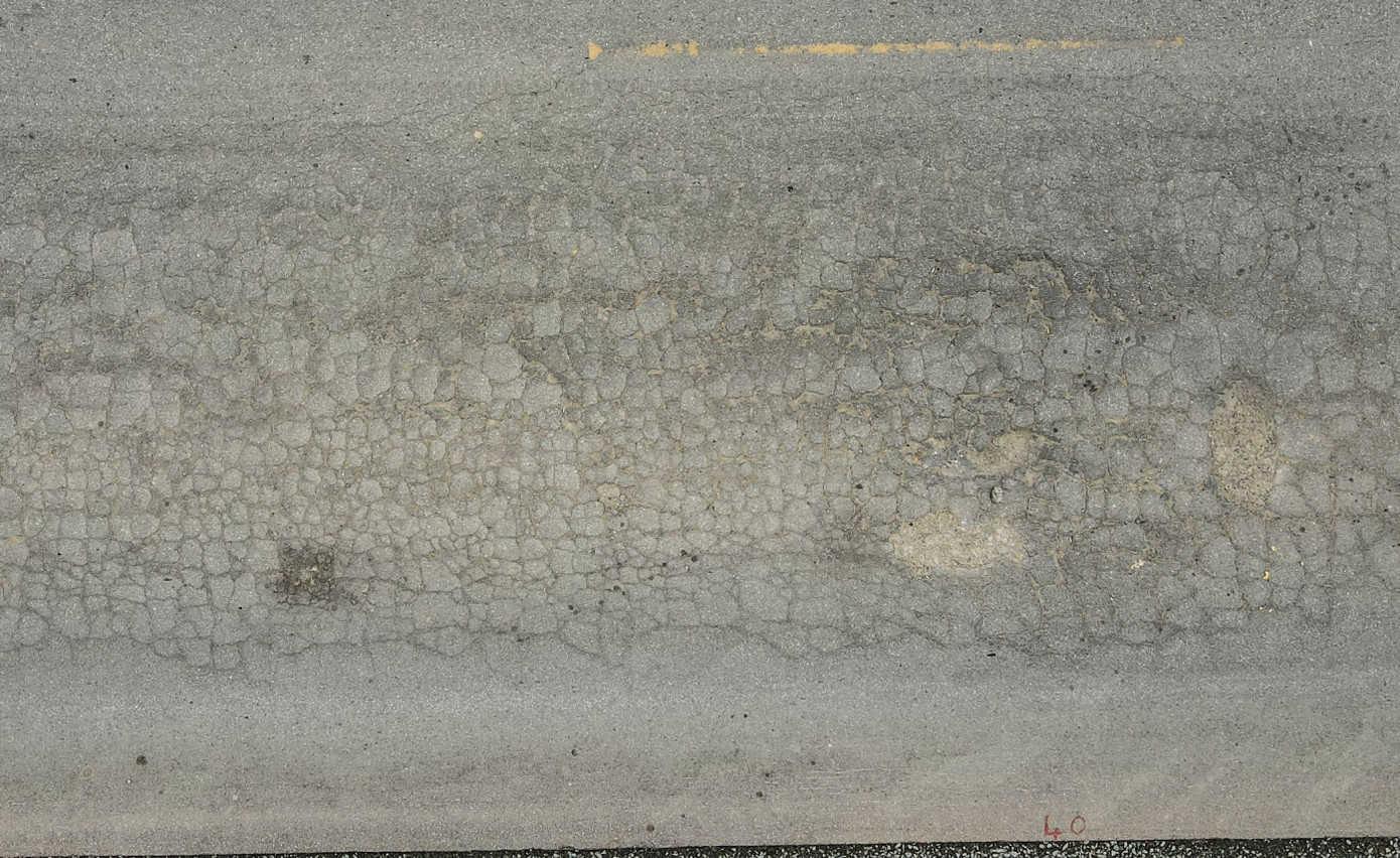 Theo Ban quản lý dự án Đầu tư xây dựng Khu vực Khu Kinh tế tỉnh Hà Tĩnh, đoạn đường trên đang được thi công mở rộng với gói thầu nằm trong dự án Đường trục chính trung tâm Quốc lộ 1 đoạn tránh thị xã Kỳ Anh đến cụm cảng nước sâu Vũng Áng – Sơn Dương. Tuy nhiên, việc thi công chậm, có thời điểm phải “ngắt quãng” do xe chở vật liệu tăng cao và một phần do thời tiết.