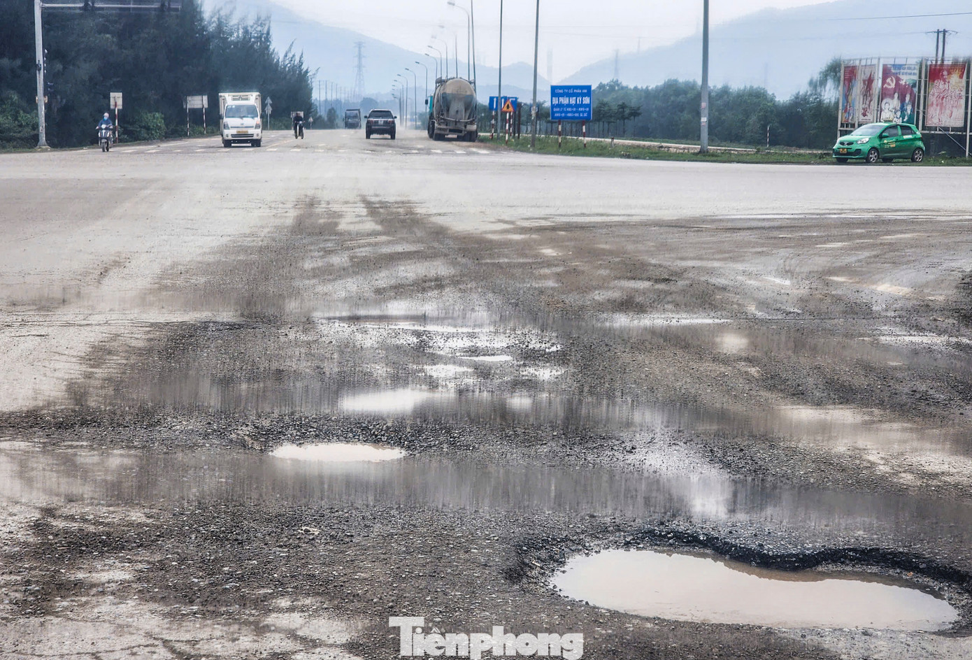 Văn phòng Quản lý đường bộ II.3 thuộc Khu Quản lý đường bộ II (Cục Đường bộ Việt Nam – đơn vị quản lý tuyến đường) cho biết, tuyến đường sử dụng lâu đã xuống cấp, nhất là thời gian gần đây. Hiện đã có dự án nâng cấp đoạn từ cầu Tây Yên lên giáp Quốc lộ 1.