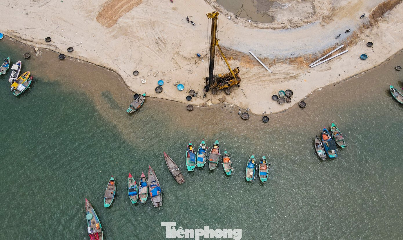 Dự án khi hoàn thành hứa hẹn giúp ngư dân địa phương vững vàng bám biển, thuận lợi trong việc ra khơi, đưa cá vào bờ bán cho thương lái, nâng cao hiệu quả phát triển kinh tế. Dự án khi hoàn thành hứa hẹn giúp ngư dân địa phương vững vàng bám biển, thuận lợi trong việc ra khơi, đưa cá vào bờ bán cho thương lái, nâng cao hiệu quả phát triển kinh tế.