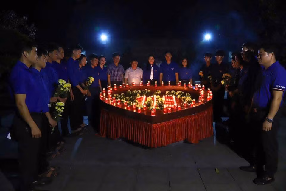 Tuổi trẻ Hà Tĩnh bày tỏ lòng biết ơn công lao to lớn của cố Tổng Bí thư Hà Huy Tập.