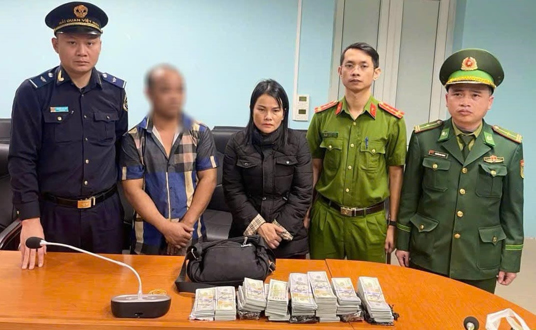 Đối tượng cùng tang vật bị thu giữ.