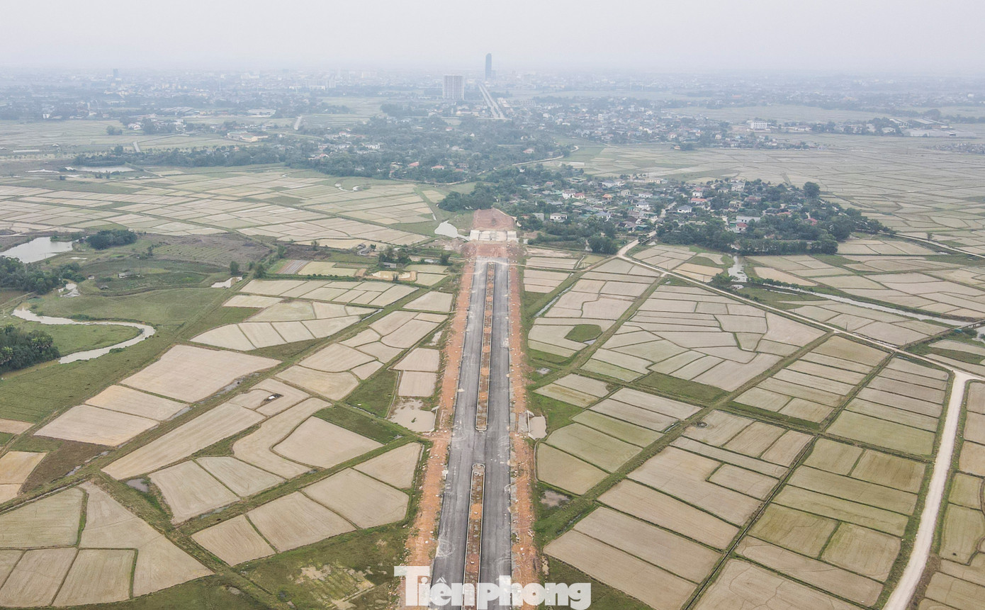 Công trình được xác định là tuyến giao thông huyết mạch, kết nối trung tâm TP Hà Tĩnh với cao tốc Bắc - Nam và ga đường sắt cao tốc, mở ra cơ hội phát triển không gian đô thị về phía Tây thành phố.