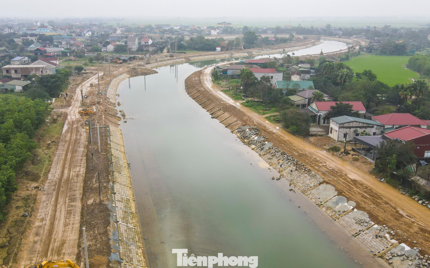Mục tiêu dự án nhằm nâng cấp, chỉnh trang hạ tầng cảnh quan, hoàn thiện hệ thống kè và đường hai bên bờ sông Trí, qua đó, tạo điểm nhấn đô thị dọc hai bên bờ sông, góp phần hoàn thành các tiêu chí để thị xã Kỳ Anh lên thành phố vào cuối năm 2025.