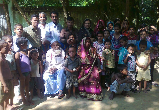 Ông Hazi Abdul Noor và đại gia đình