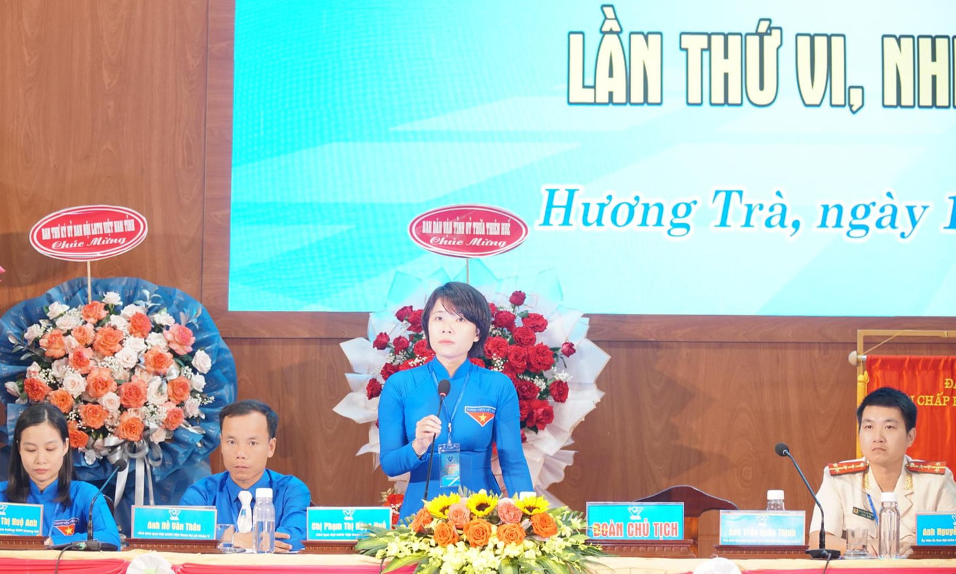 Chị Phạm Thị Ngọc Huế - Chủ tịch Ủy ban Hội LHTN Việt Nam thị xã Hương Trà khóa V, tiếp tục được hiệp thương giữ chức vụ Chủ tịch Ủy ban Hội khóa VI.