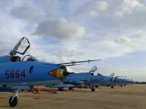 Những chiếc tiêm kích bom Su 22 trong tình trạng sẵn sàng xuất kích